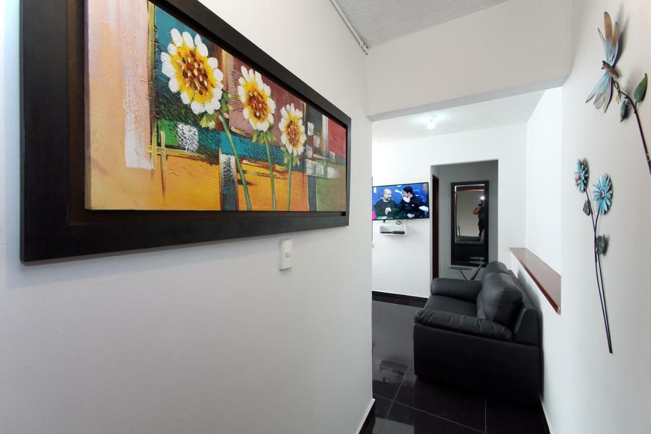 Cozy Apartment Excellent Location, Air Conditioning Кали Экстерьер фото