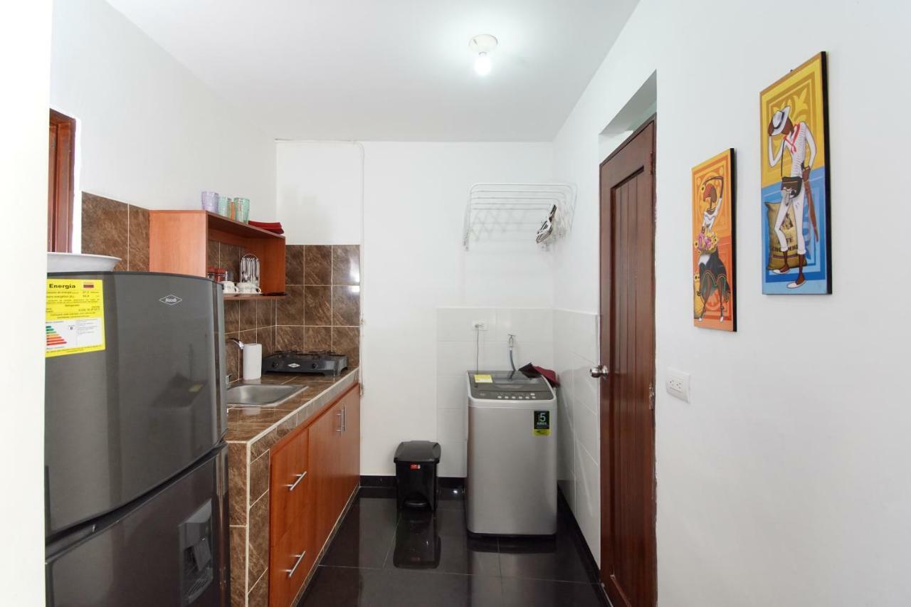 Cozy Apartment Excellent Location, Air Conditioning Кали Экстерьер фото